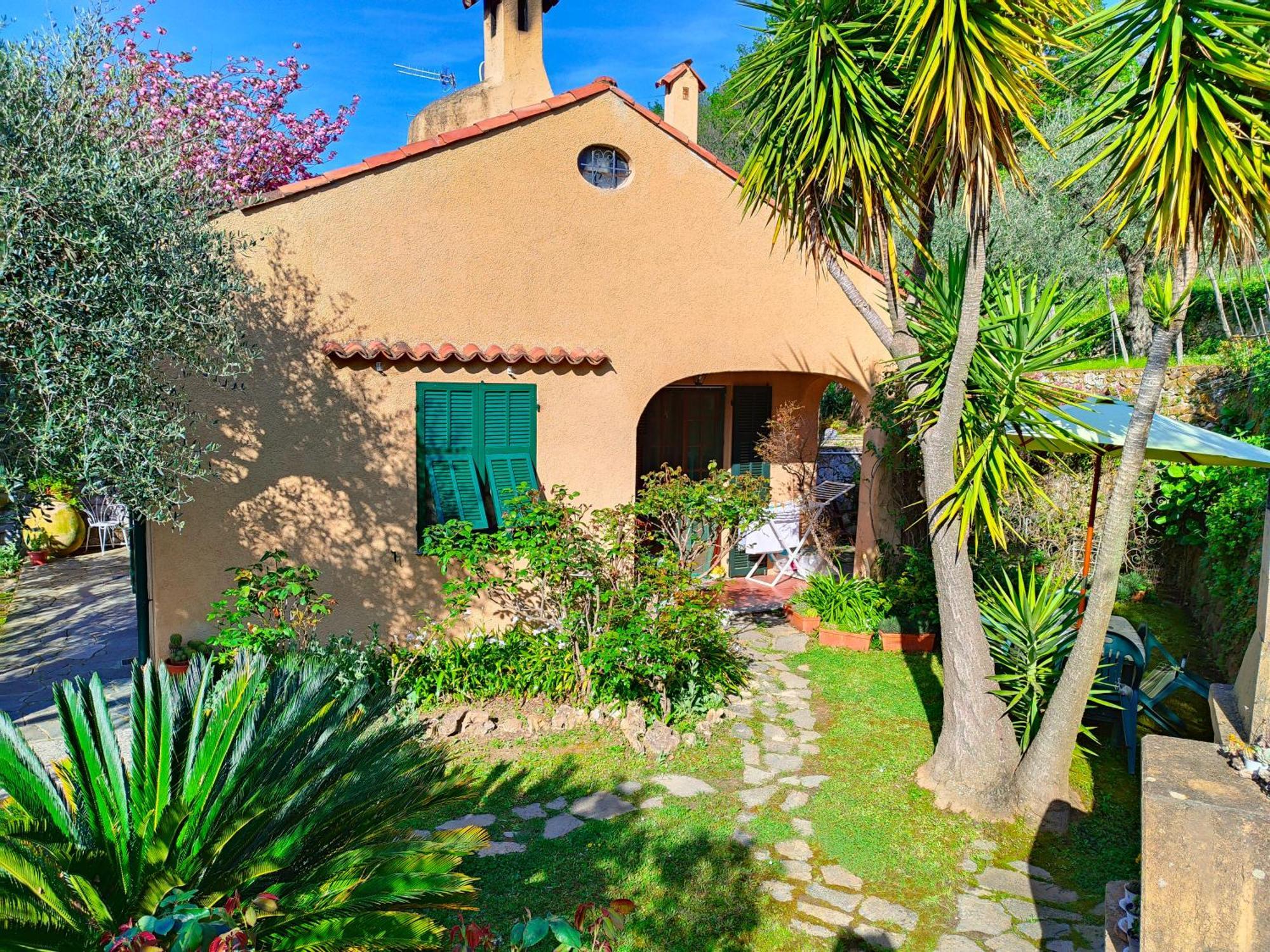 L'Uliveto D'Argento Bed & Breakfast Finale Ligure Bagian luar foto